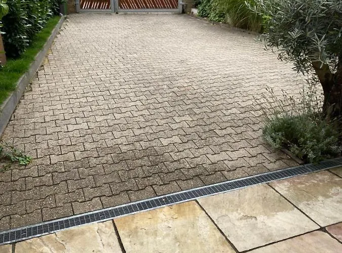 Am Weinberg 公寓 代德斯海姆