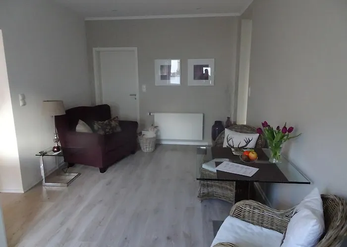 Am Weinberg 公寓 代德斯海姆